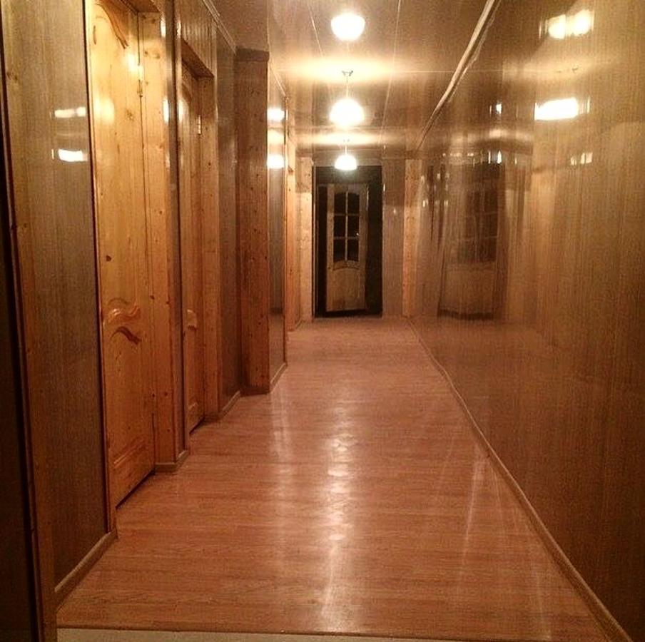 Guesthouse On Zheleznodorozhnaya Sukhumi Esterno foto